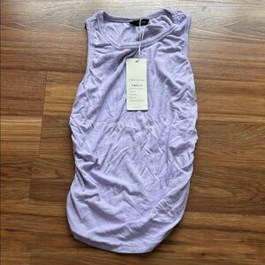 Chic Lilac Sleeveless Tank Top